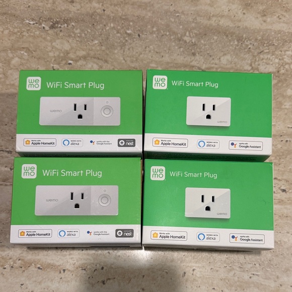 White WiFi Smart Plug - Picture 2 of 2